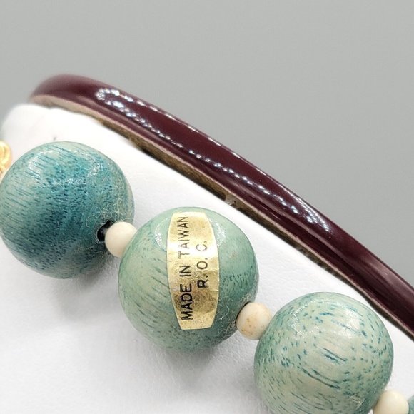 Round Green Wooden Beads Chunky Taiwan Necklace Spring Ring Clasp 18 in Vintage - Picture 7 of 8